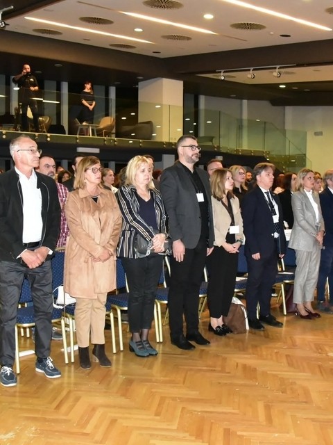 DJELATNICI ARHIVA NA 7. KONGRESU HRVATSKIH ARHIVISTA U PULI